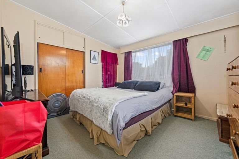 Photo of property in 5 Bonnie Glen Crescent, Ebdentown, Upper Hutt, 5018