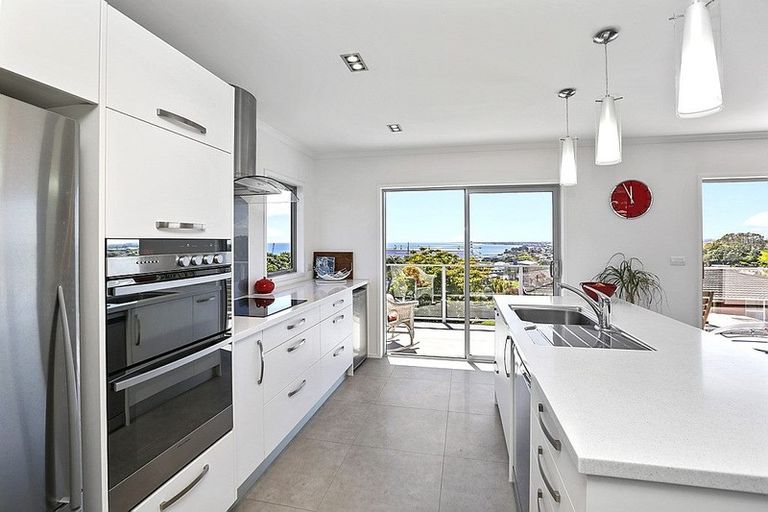 Photo of property in 10 Scott Street, Moturoa, New Plymouth, 4310