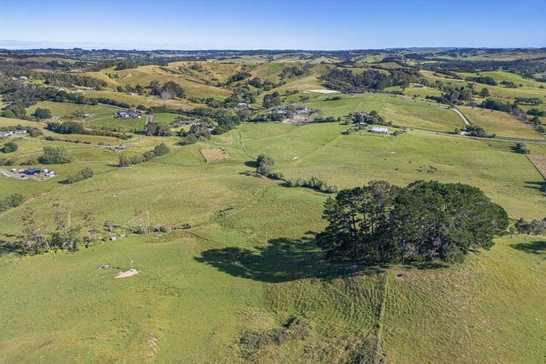 Photo of property in 211 Stoney Creek Road, Kaukapakapa, 0873