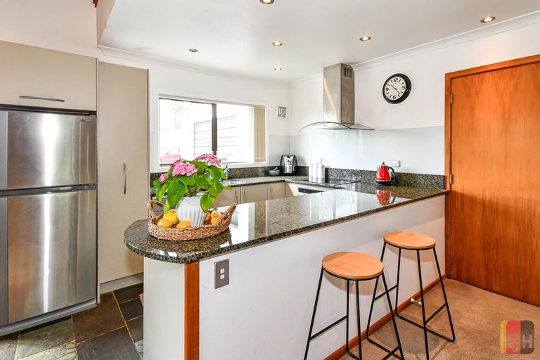 Photo of property in 15 Green Lane, Pukekohe, 2120