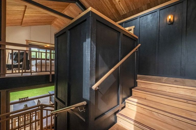 Photo of property in 302 Whitecliffs Road, Whitecliffs, Coalgate, 7673