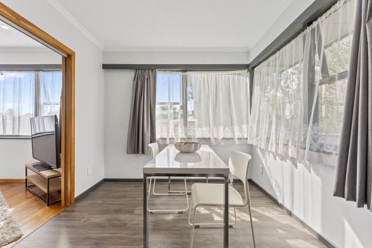 Photo of property in 3 Camellia Avenue, Aramoho, Whanganui, 4500