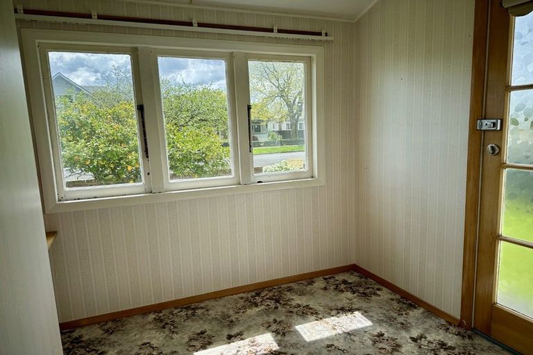 Photo of property in 36 Saint Johns Avenue, Palmerston North, 4414