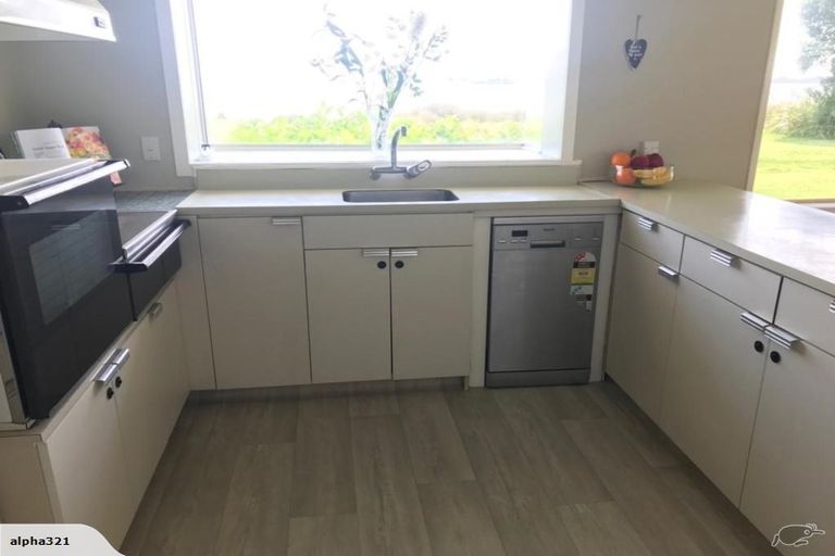 Photo of property in 11 Kiriwai Place, Matua, Tauranga, 3110