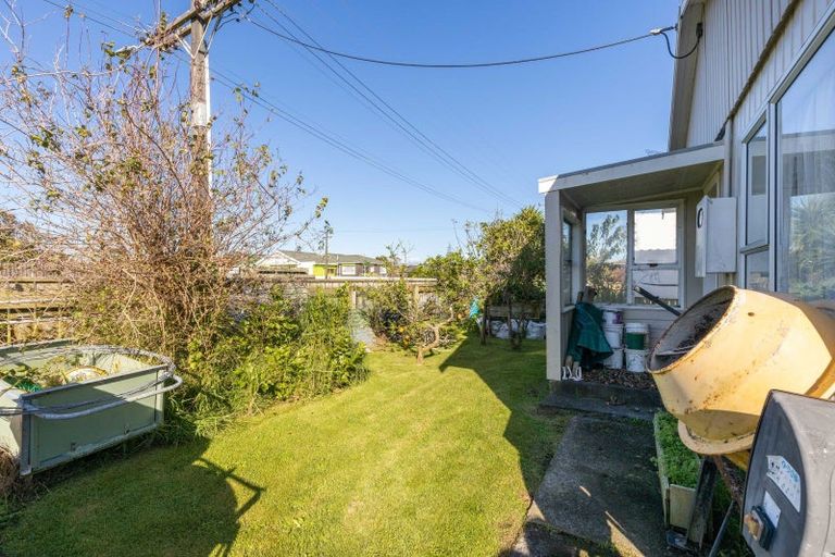 Photo of property in 42 Seymour Street, Waitara, 4320