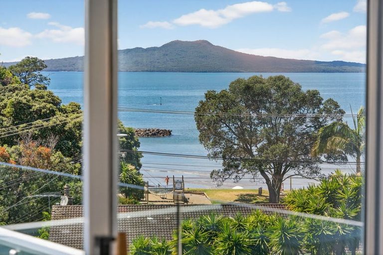 Photo of property in 70a Beach Road, Castor Bay, Auckland, 0620