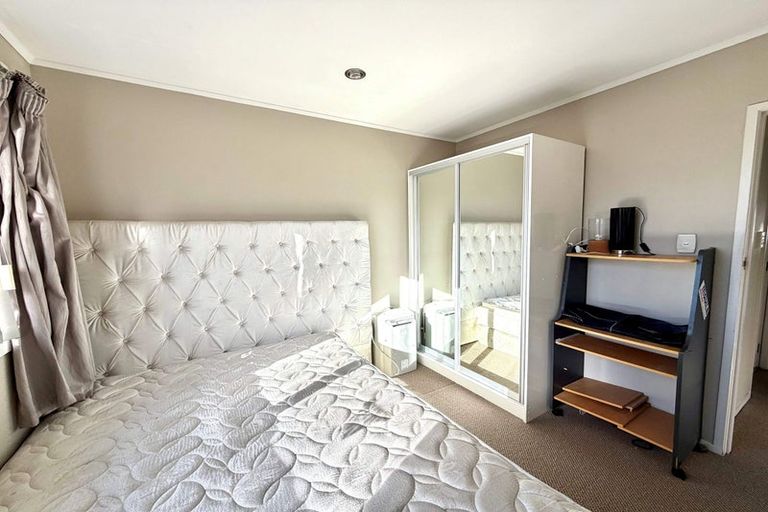 Photo of property in 23 Hyperion Drive, Randwick Park, Auckland, 2105
