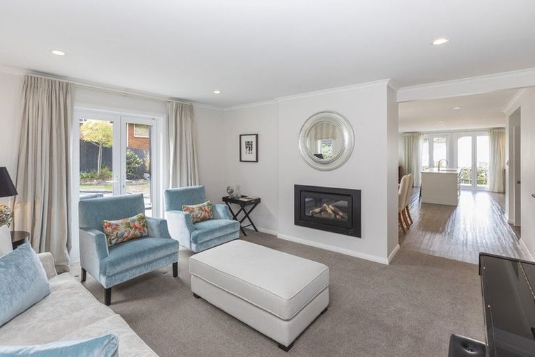 Photo of property in 8 Lucas Lane, Hillsborough, Christchurch, 8022