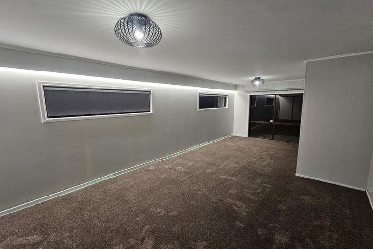 Photo of property in 179 Miromiro Road, Normandale, Lower Hutt, 5010