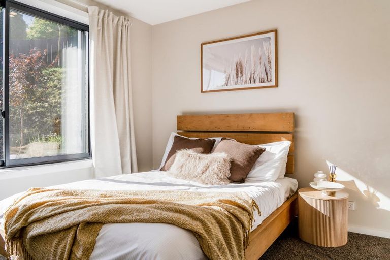 Photo of property in 67 Mcdonnell Road, Arrowtown, 9302