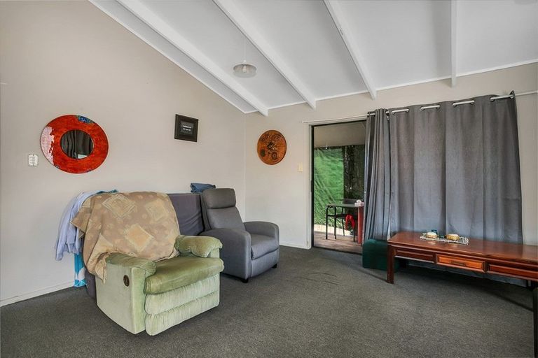 Photo of property in 24 Freda Place, Favona, Auckland, 2024