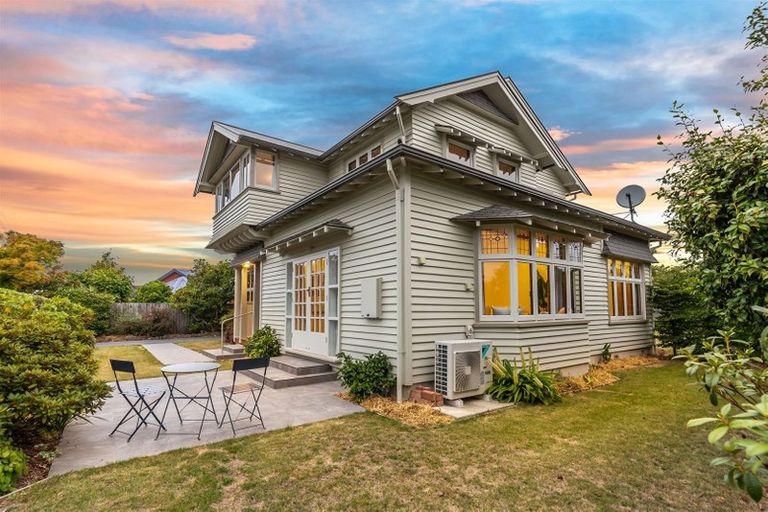 Photo of property in 12 Rochdale Street, Fendalton, Christchurch, 8014