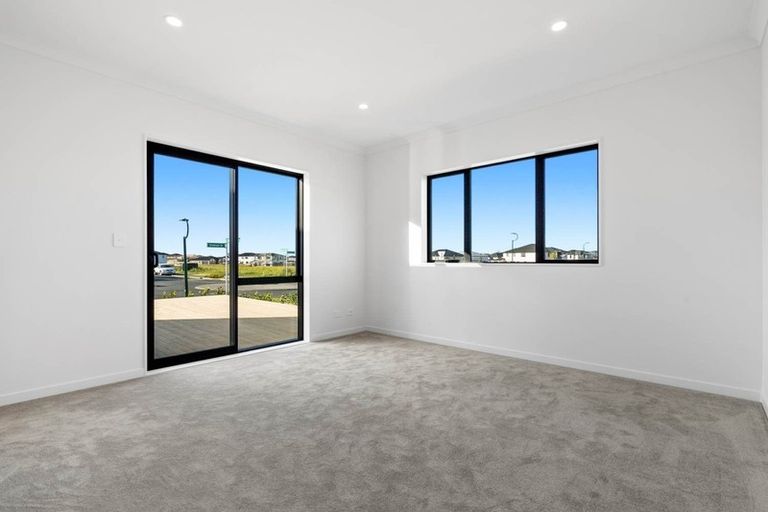 Photo of property in 34 Drumconnell Drive, Flat Bush, Auckland, 2019