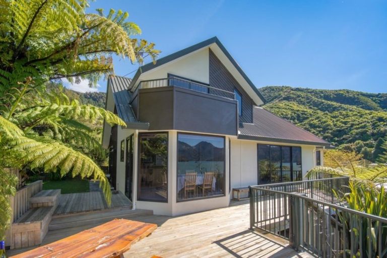 Photo of property in 16 Belvue Bay Road, Havelock, Picton, 7281