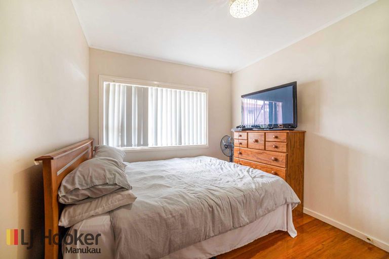 Photo of property in 61 Christmas Road, Manurewa, Auckland, 2102