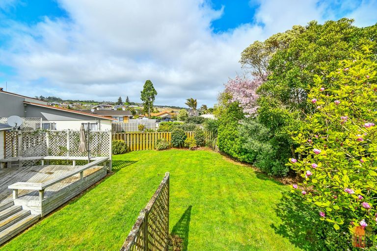 Photo of property in 15 Green Lane, Pukekohe, 2120