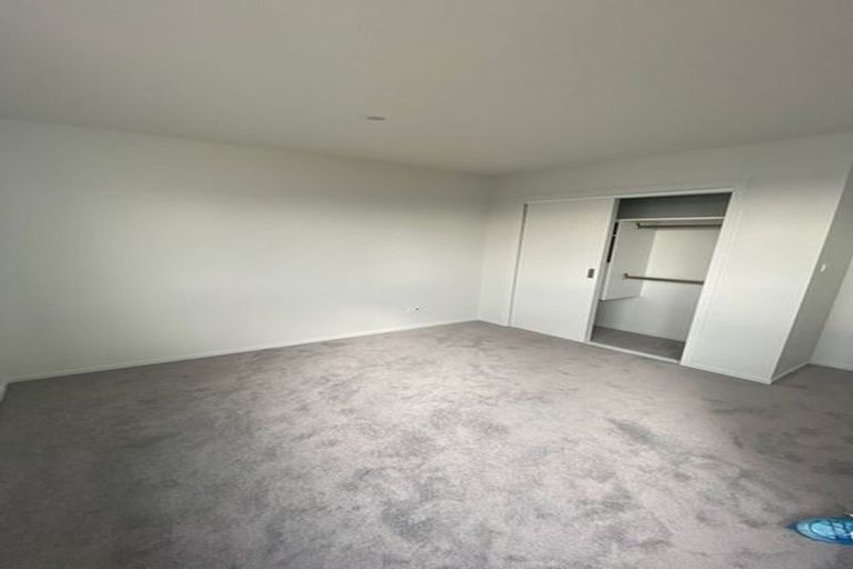 Photo of property in 6 Paina Crescent, Massey, Auckland, 0614