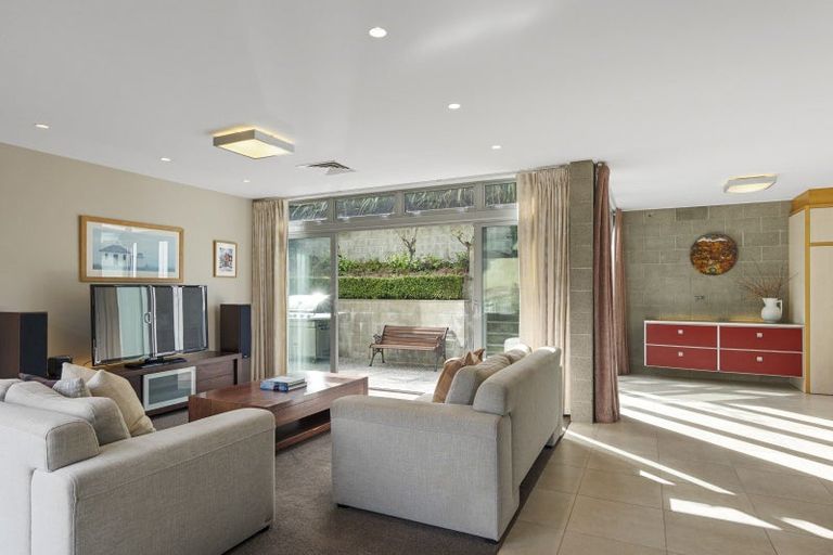 Photo of property in 56 Governors Bay Road, Cass Bay, Lyttelton, 8971