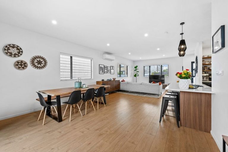 Photo of property in 21 Autumn Blaze Street, Hobsonville, Auckland, 0616