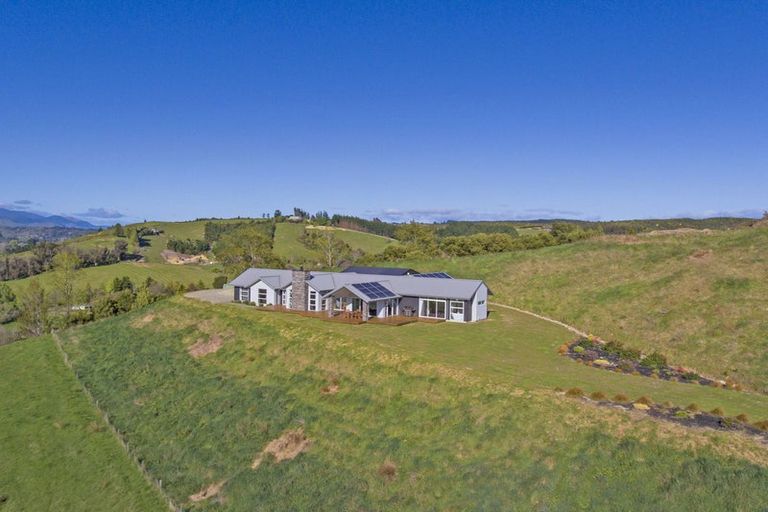 Photo of property in 70 Teapot Valley Road, Brightwater, 7091