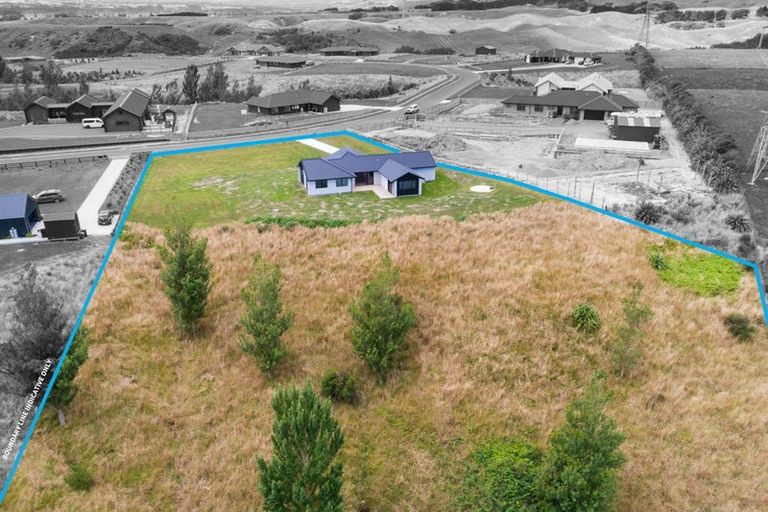 Photo of property in 132 Kingsdale Park Drive, Aokautere, Palmerston North, 4471