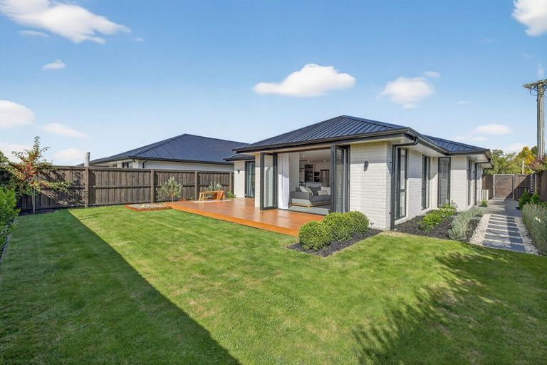 Photo of property in 32 Merrin Street, Avonhead, Christchurch, 8042