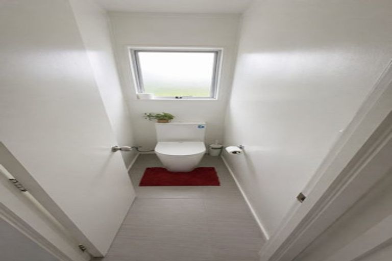 Photo of property in 32 Vimy Place, Mangere, Auckland, 2022