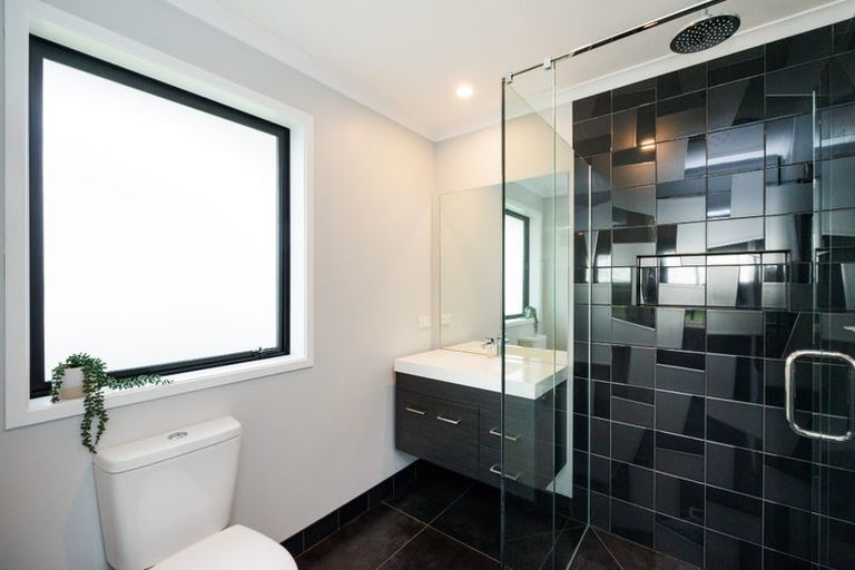 Photo of property in 40 View Road, Halcombe, 4779