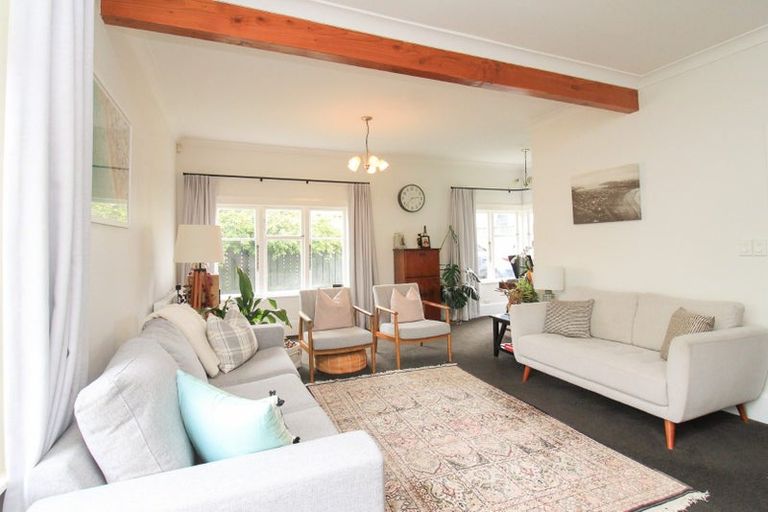 Photo of property in 71 Freyberg Street, Lyall Bay, Wellington, 6022