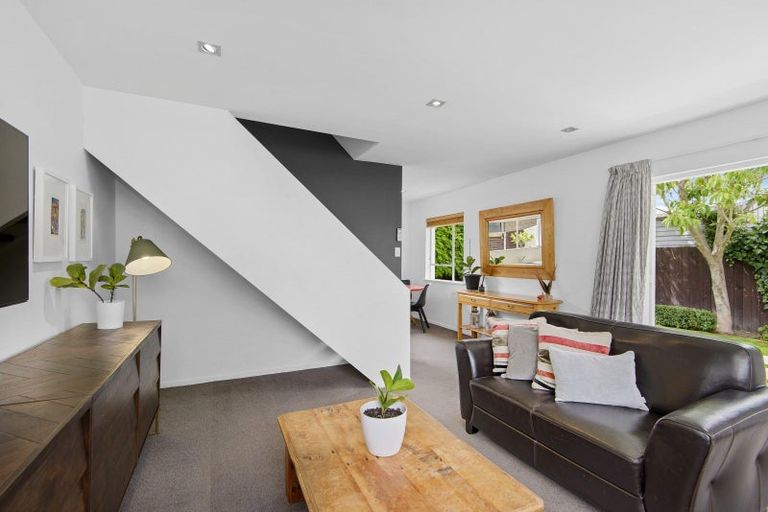 Photo of property in 2/38 Clare Road, St Albans, Christchurch, 8014