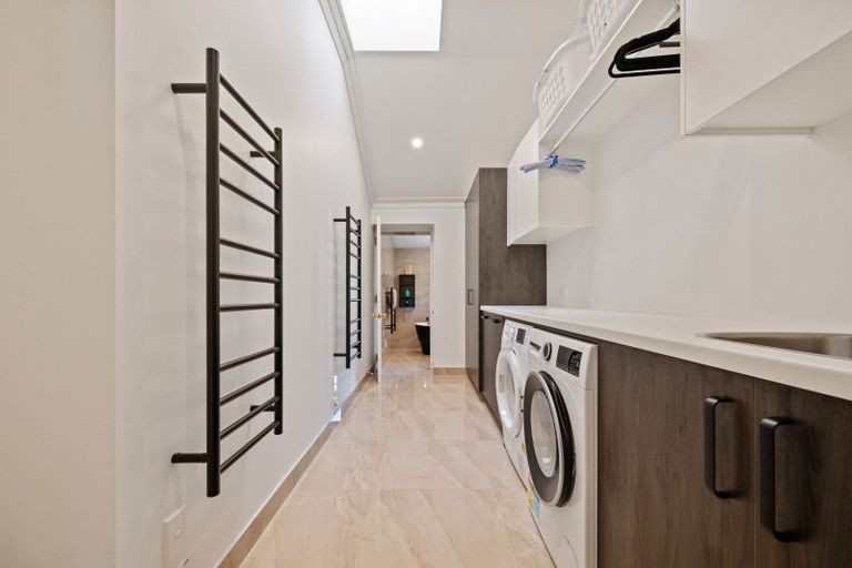 Photo of property in 94 Middleton Road, Upper Riccarton, Christchurch, 8041