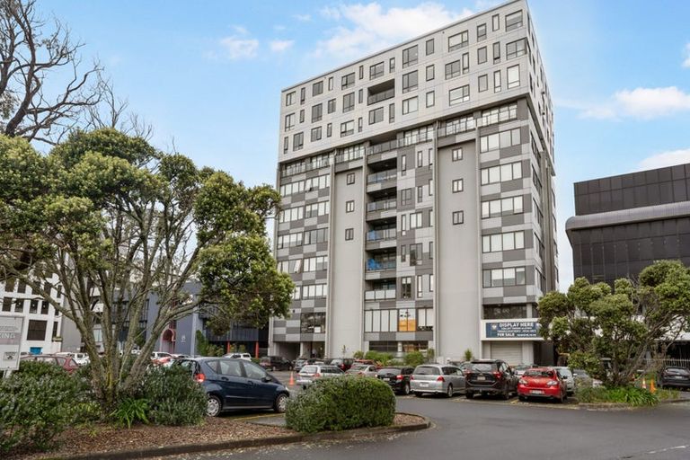 Photo of property in Twin Towers, 1105/17 Putney Way, Manukau, Auckland, 2104