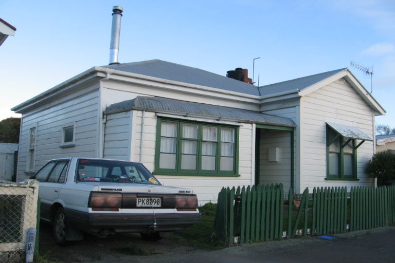 Photo of property in 230 Grey Street, Palmerston North, 4414