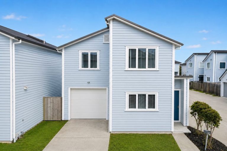 Photo of property in 21 Bellbird Street, Papakura, 2110