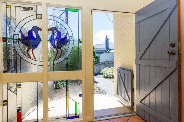 Photo of property in 1/61 Te Mata Road, Havelock North, 4130