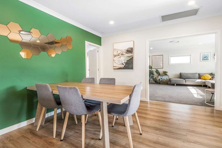 Photo of property in 14 Centaurus Road, Cashmere, Christchurch, 8022