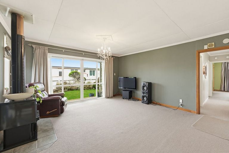 Photo of property in 17 Lawrence Street, East Gore, Gore, 9710