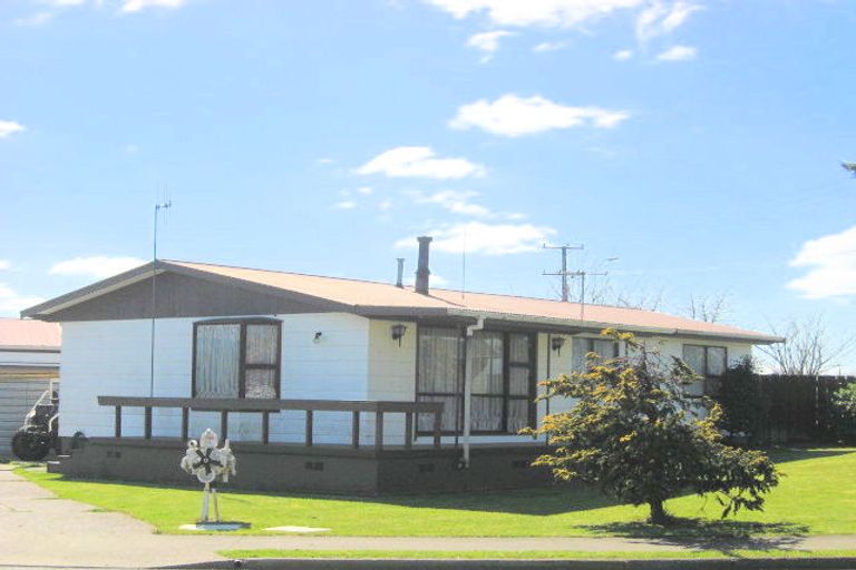 Photo of property in 42 Kowhai Avenue, Edgecumbe, 3120