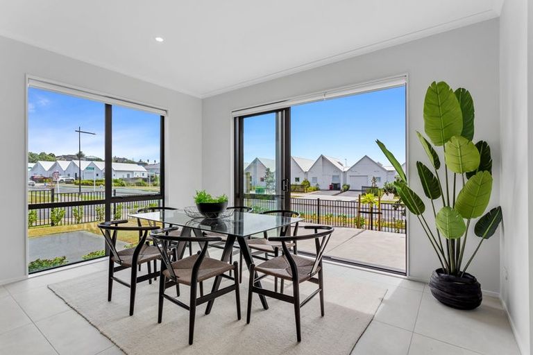 Photo of property in 1 Koura Drive, Red Beach, 0932