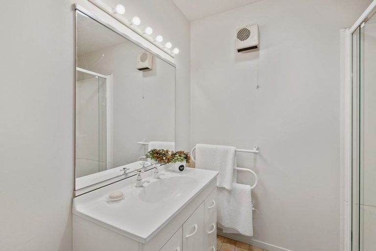 Photo of property in 2/28 Hay Street, Bromley, Christchurch, 8062