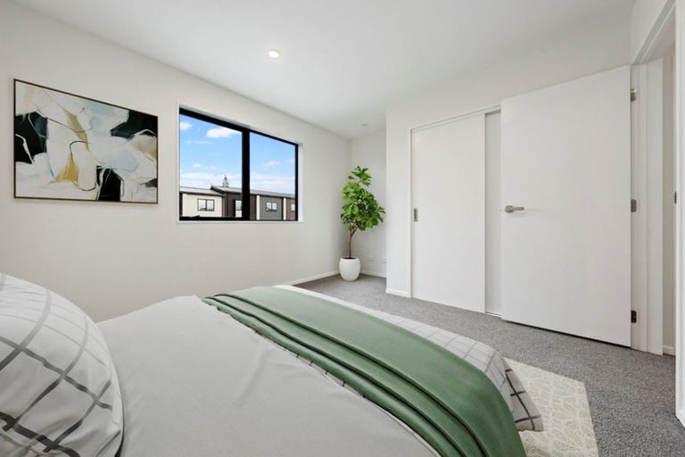 Photo of property in 53 Jabuka Street, Glen Eden, Auckland, 0602