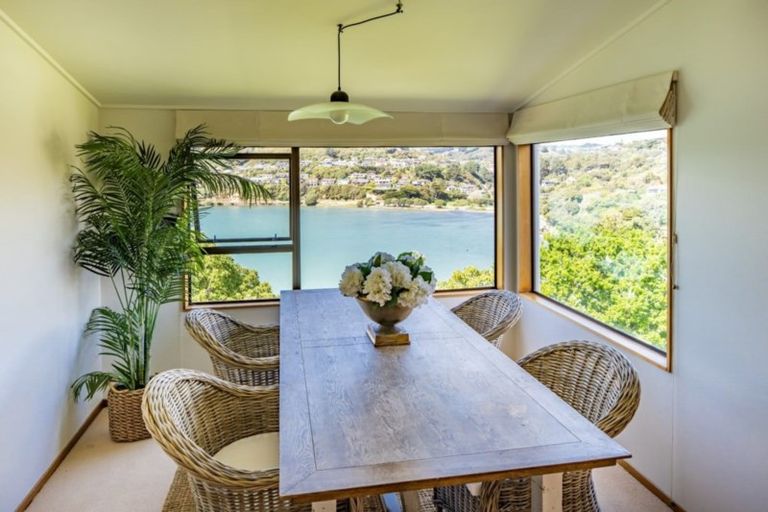 Photo of property in 30 Seaview Road, Paremata, Porirua, 5024