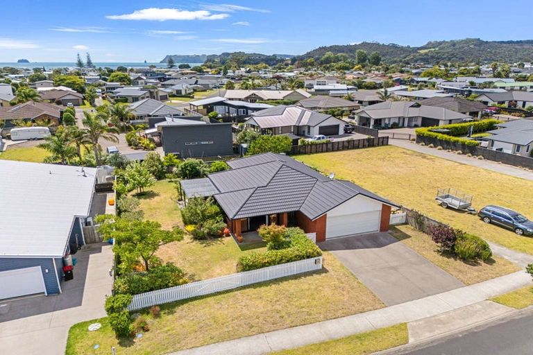 Photo of property in 144 Kupe Drive, Whitianga, 3510