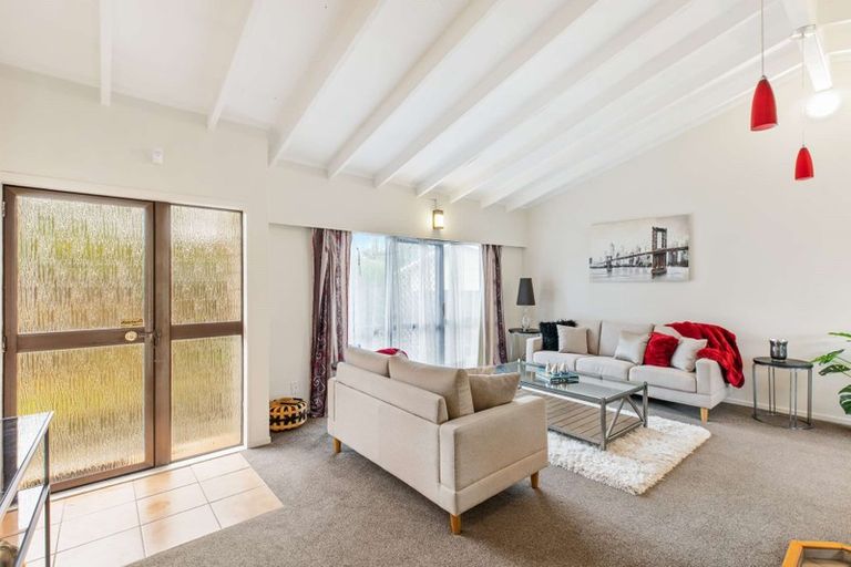 Photo of property in 7b Grove Road, Papakura, 2110