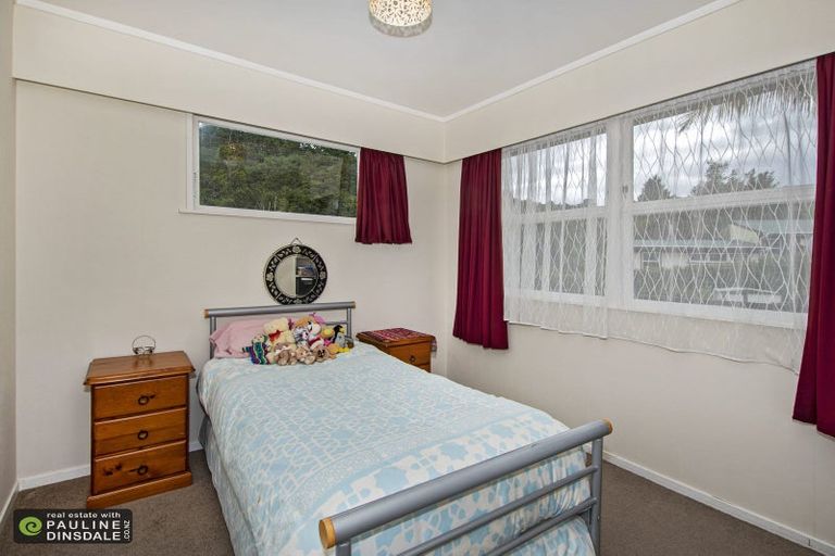 Photo of property in 16 Ranfurly Place, Te Kamo, Whangarei, 0112