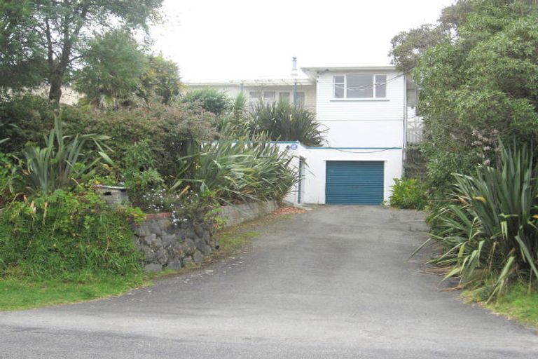 Photo of property in 9 Tennis Court Road, Raumati South, Paraparaumu, 5032