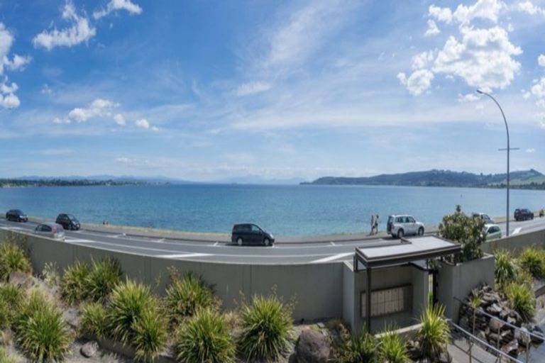 Photo of property in 88 Lake Terrace, Taupo, 3330