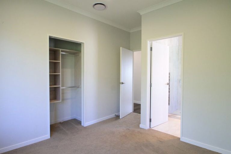 Photo of property in 50 Headland Drive, Long Bay, Auckland, 0630