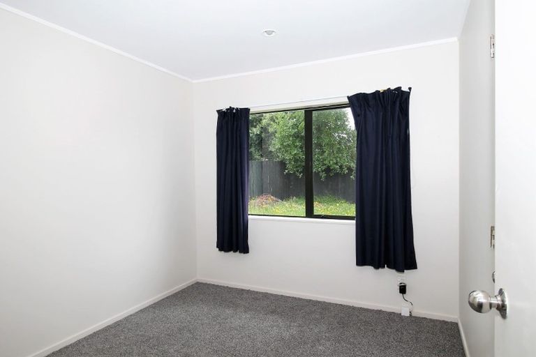 Photo of property in 2/32 Limond Street, Randwick Park, Auckland, 2105