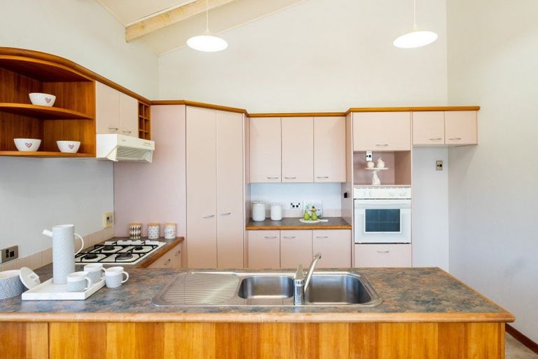 Photo of property in 20b Seapoint Road, Bluff Hill, Napier, 4110